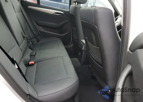 2015 BMW X1 xDrive28I z USA, uszkodzony, nr VIN WBAVL1C56FVY26855